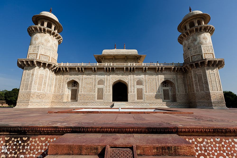 Built of eternal Love - The Taj Mahal